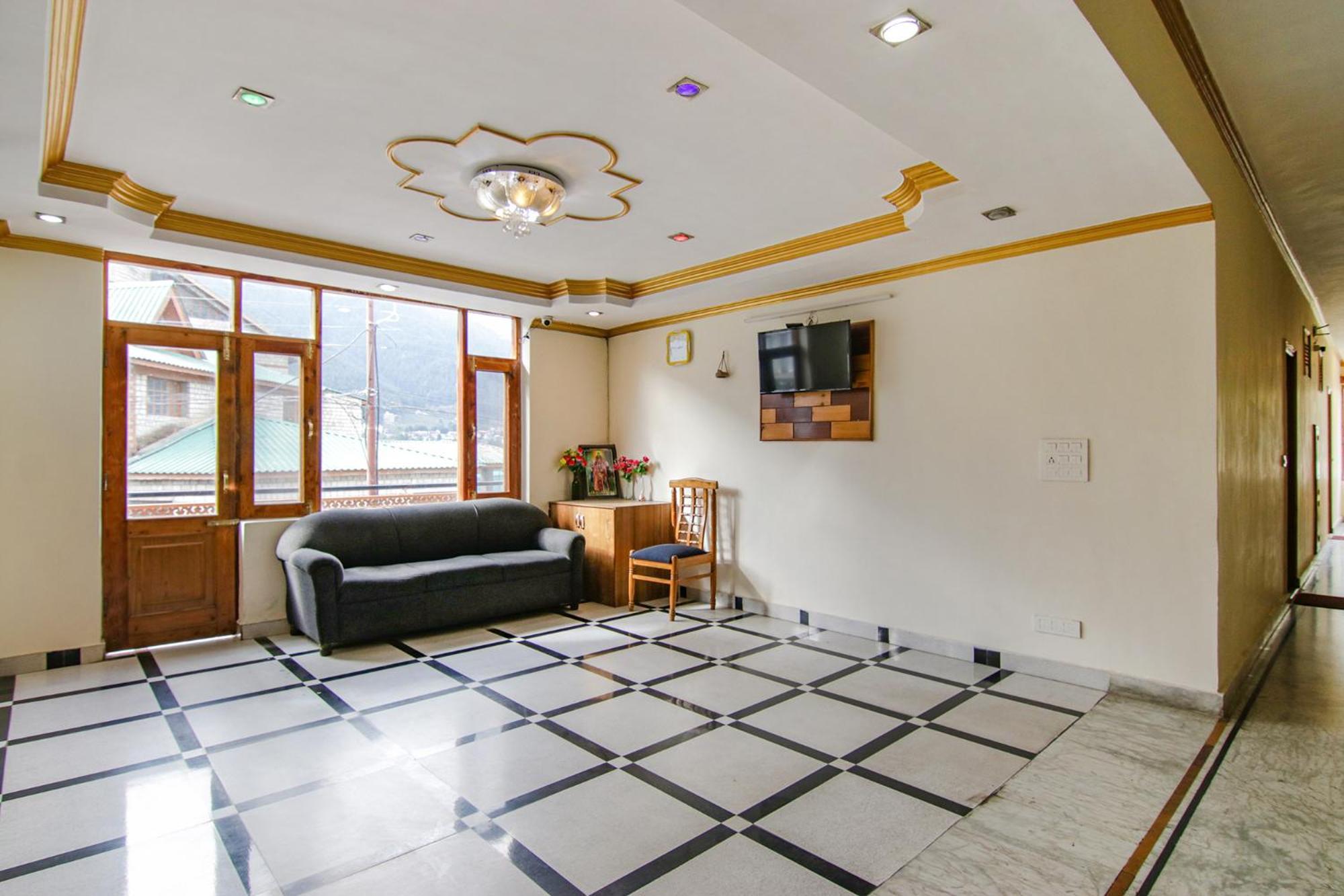 Fabhotel Prini Inn Manāli Exteriér fotografie