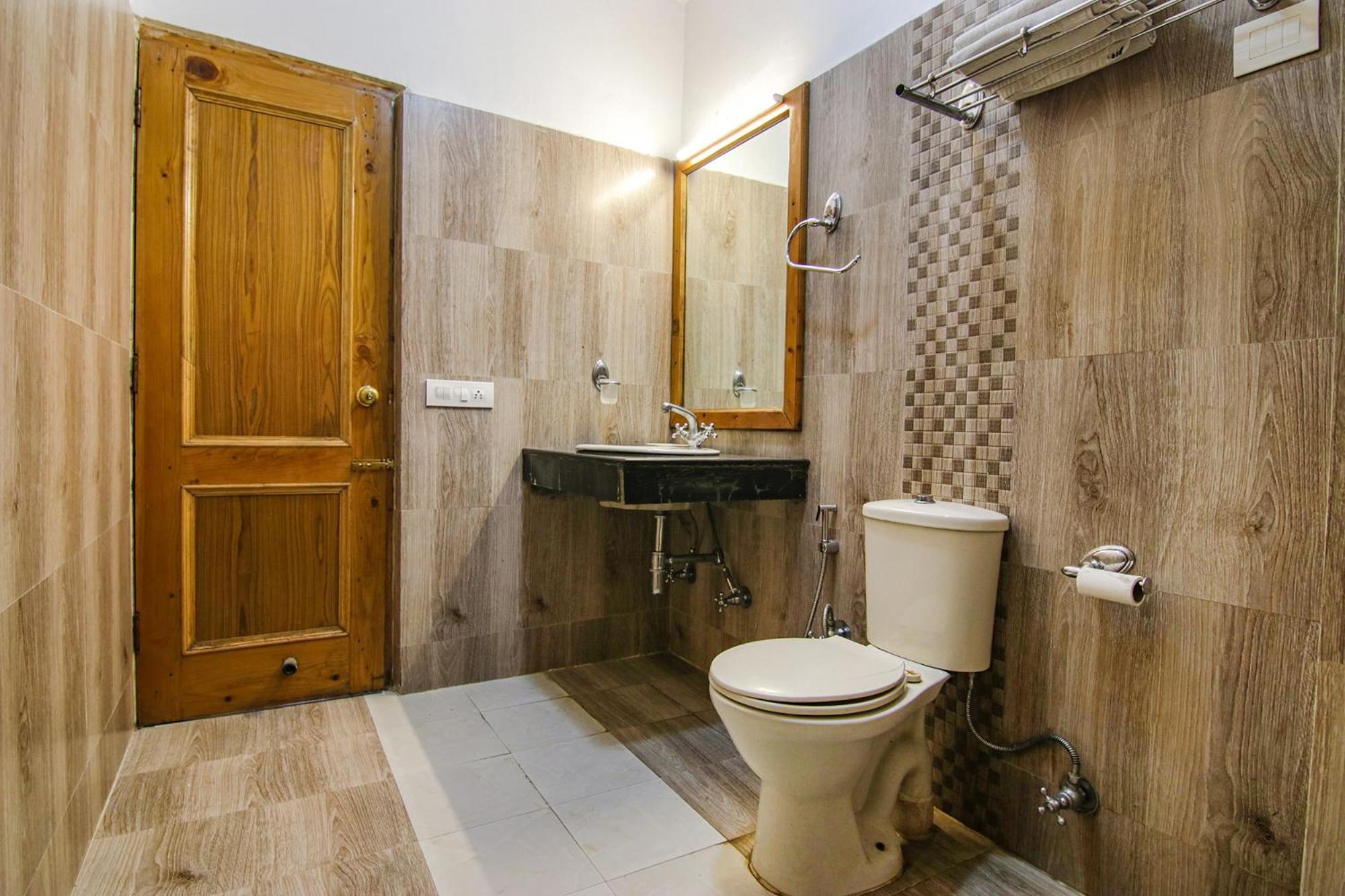 Fabhotel Prini Inn Manāli Exteriér fotografie